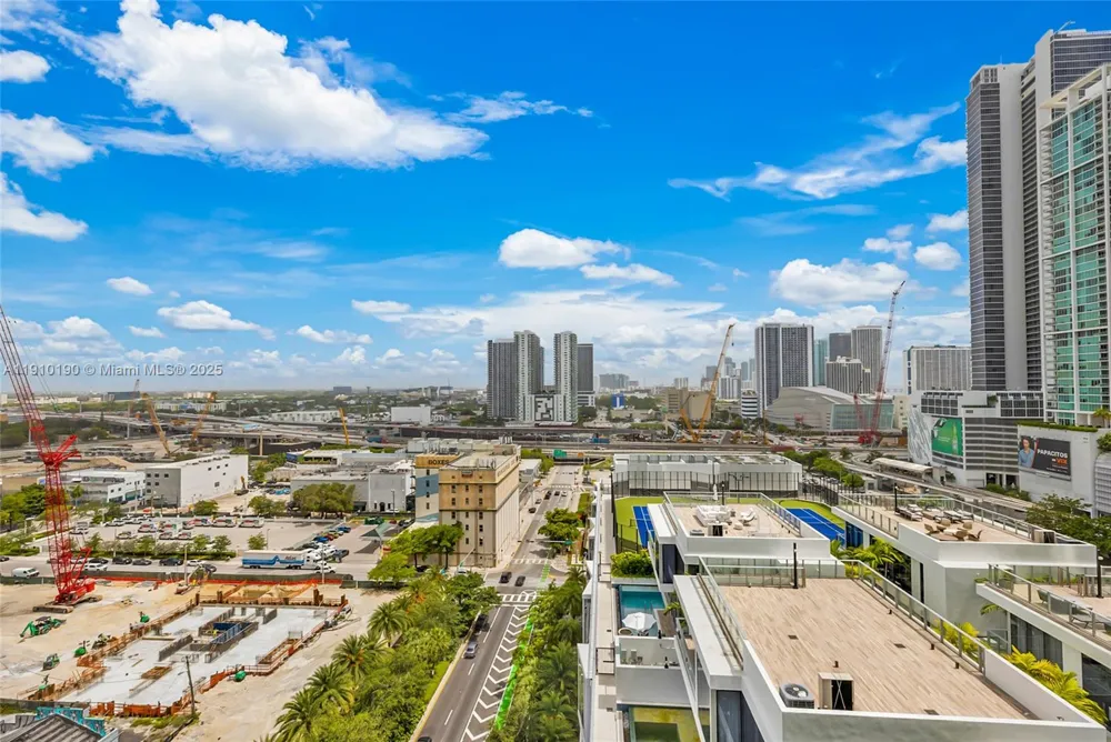 851 NE 1st Ave #1202 Miami, FL 33132