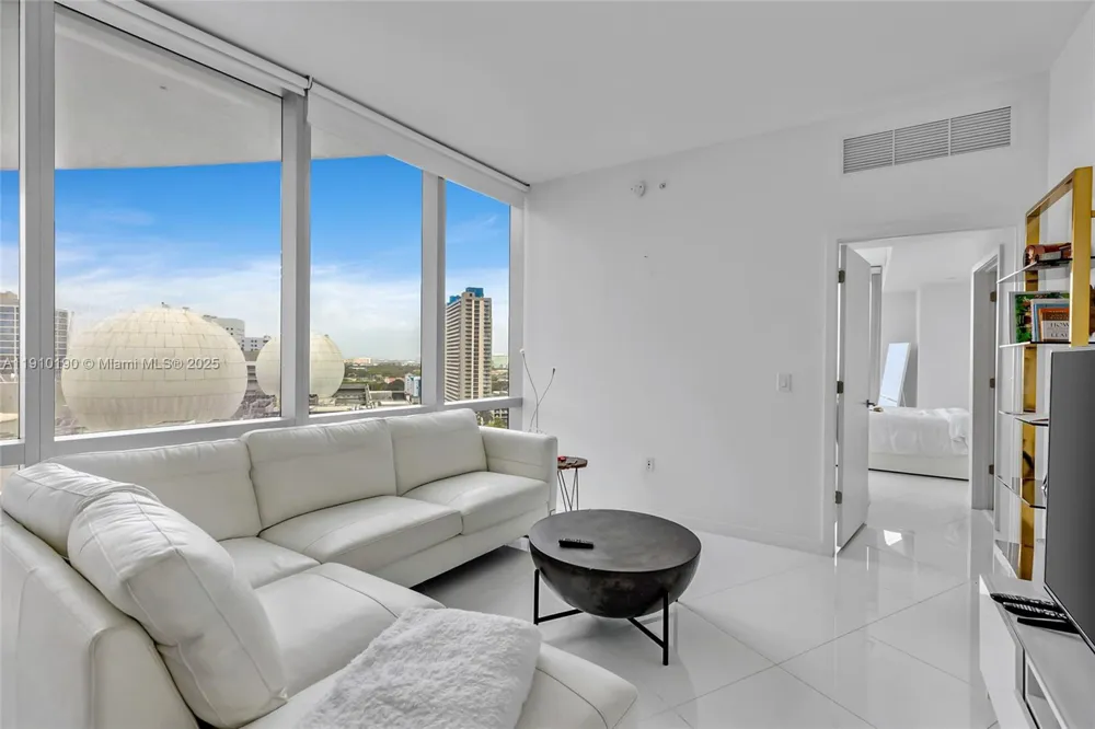 851 NE 1st Ave #1202 Miami, FL 33132