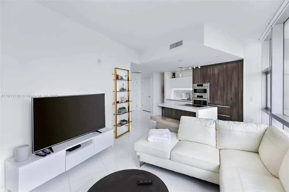 851 NE 1st Ave #1202 Miami, FL 33132