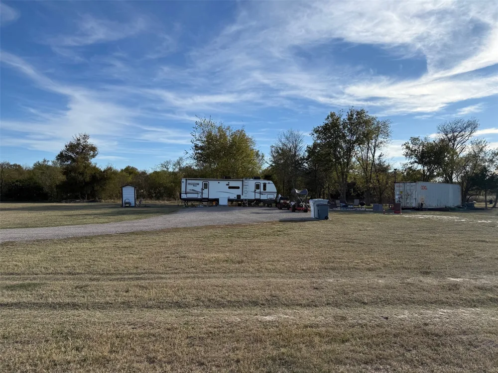 564 County Road 3201 Campbell, TX 75422