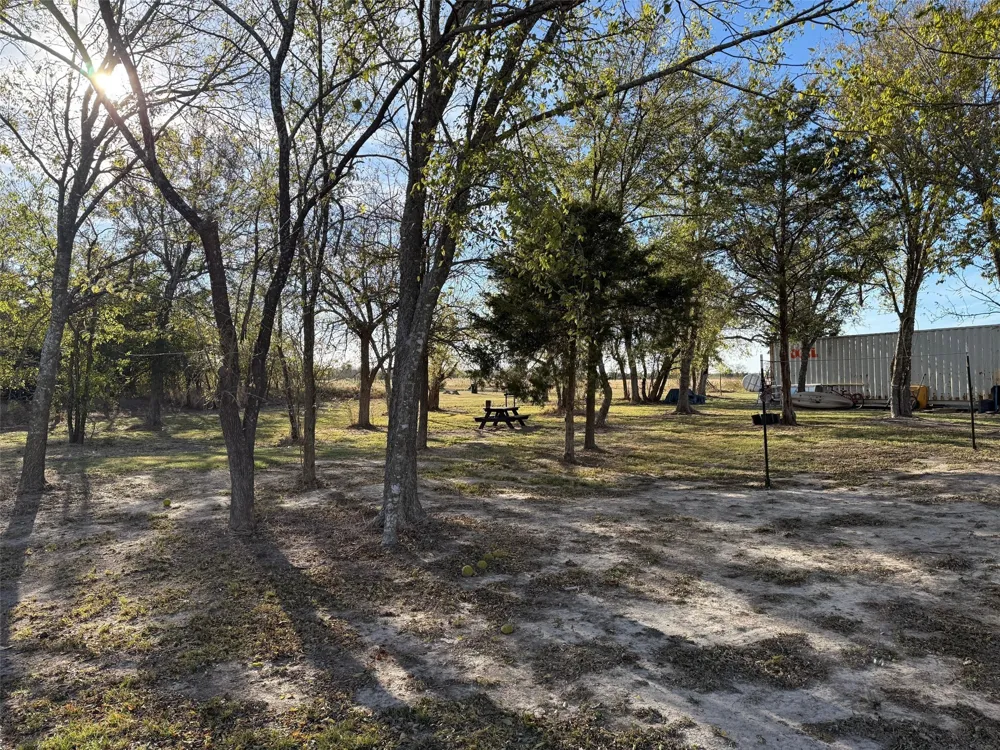 564 County Road 3201 Campbell, TX 75422