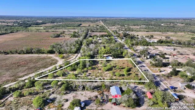 19424 Fm 471 Natalia, TX 78059