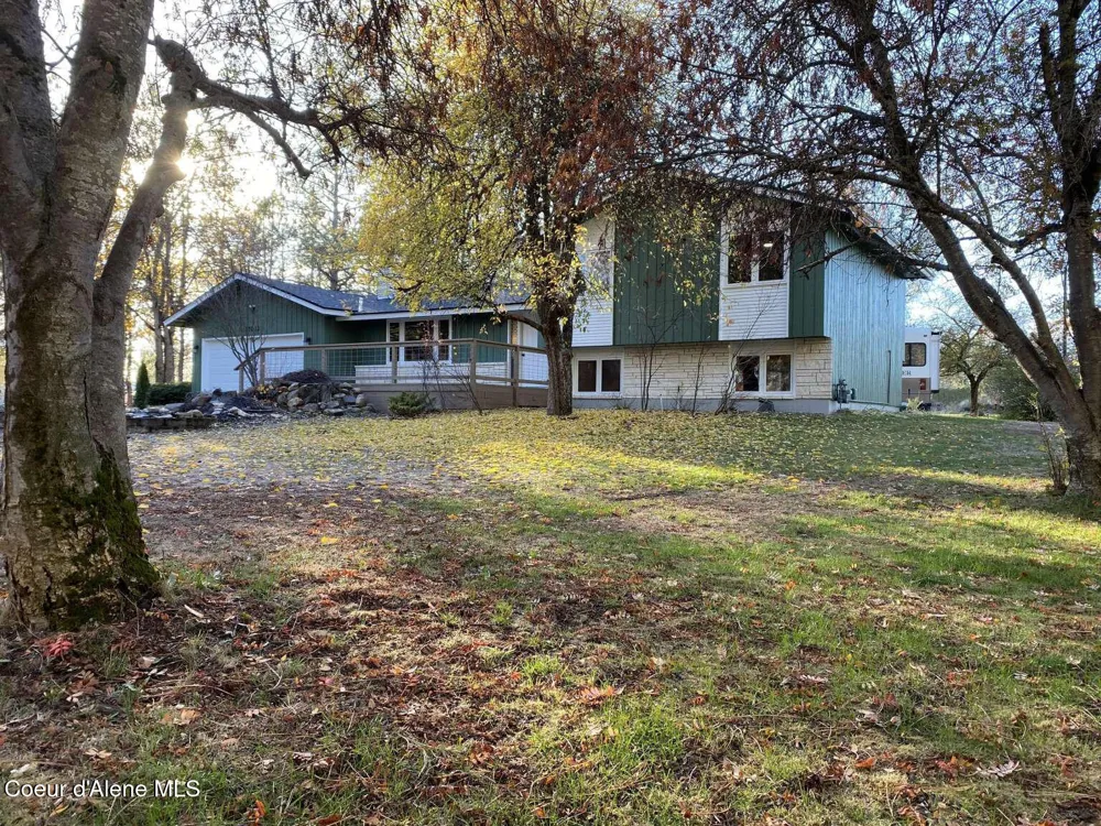 27603 Cottonwood Road Chattaroy, WA 99003