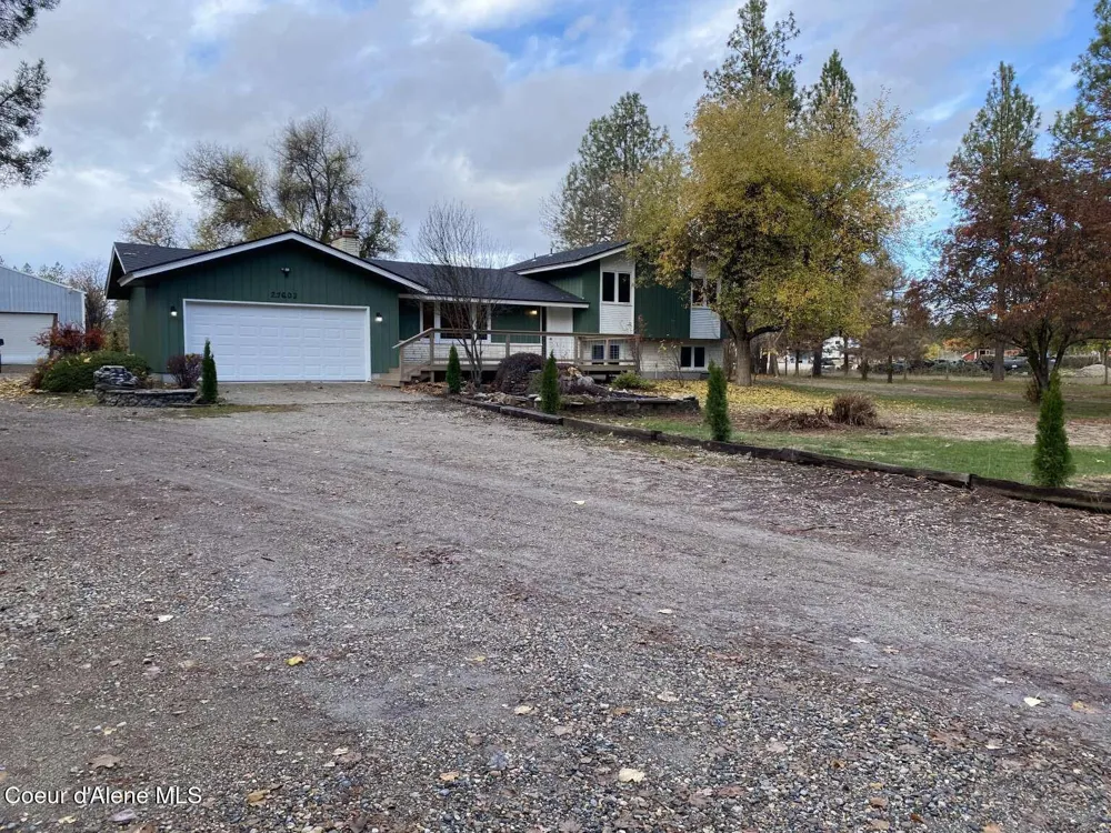 27603 Cottonwood Road Chattaroy, WA 99003