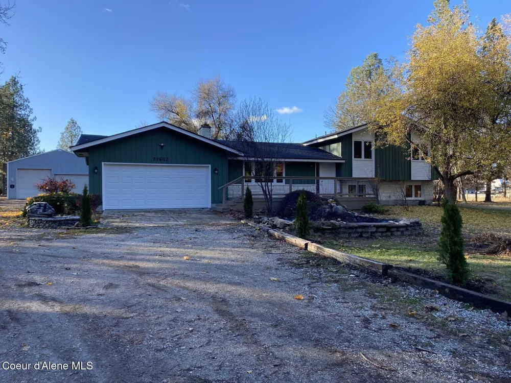 27603 Cottonwood Road Chattaroy, WA 99003