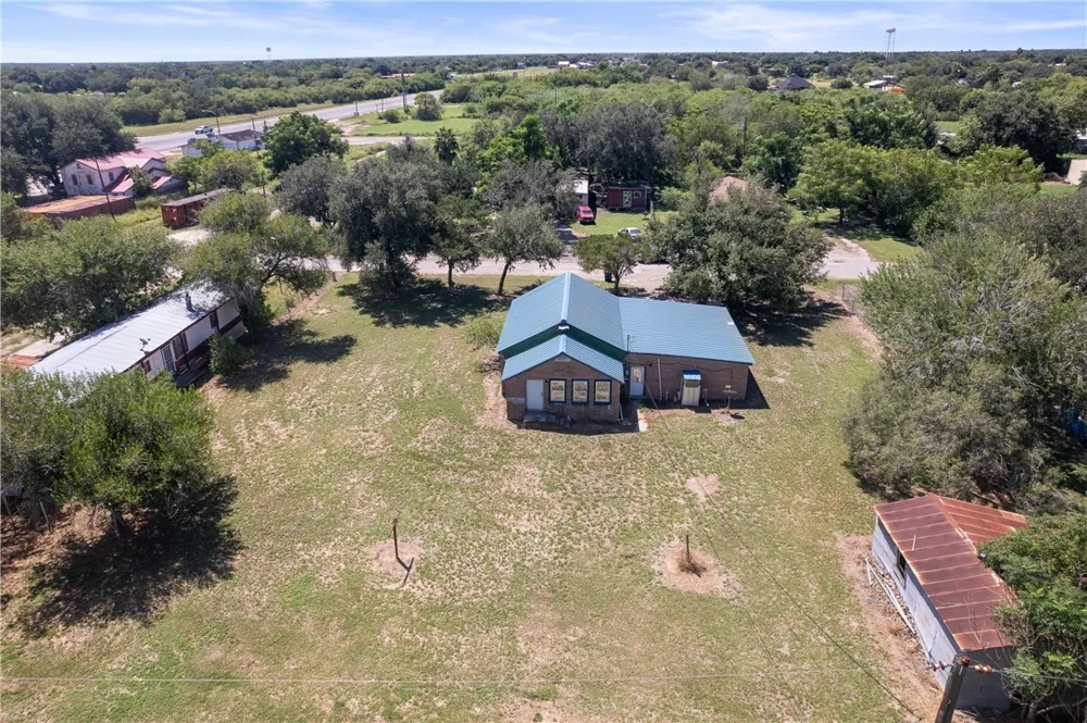 128 NW 6th Street Premont, TX 78375