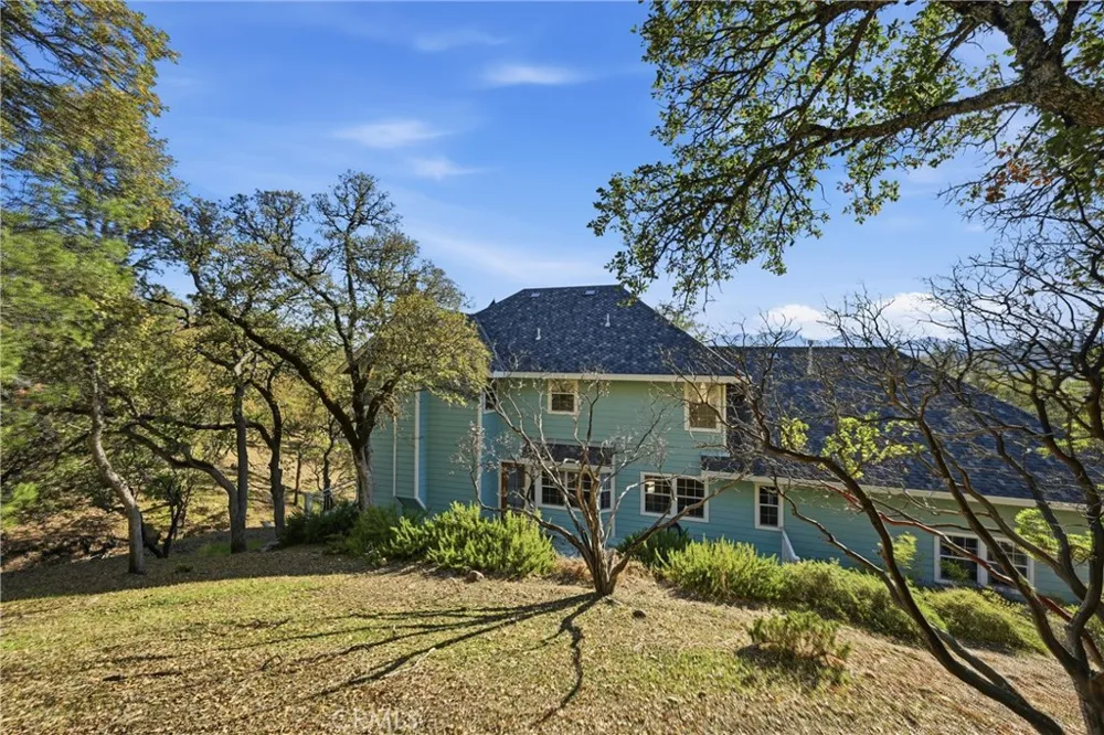 17785 Foothill Court Hidden Valley Lake, CA 95467