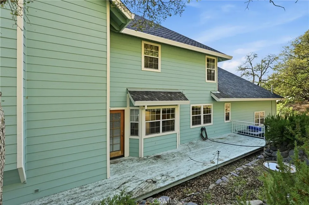 17785 Foothill Court Hidden Valley Lake, CA 95467