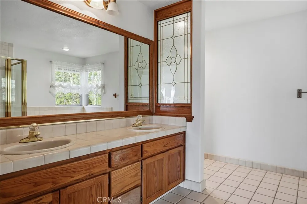 17785 Foothill Court Hidden Valley Lake, CA 95467