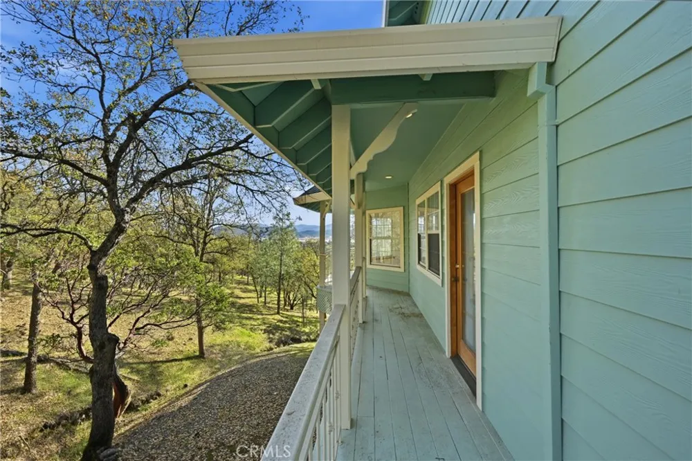 17785 Foothill Court Hidden Valley Lake, CA 95467