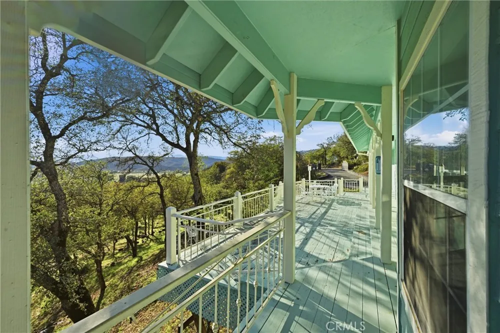 17785 Foothill Court Hidden Valley Lake, CA 95467
