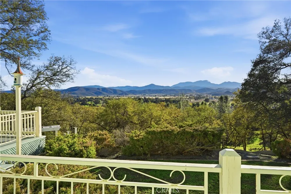 17785 Foothill Court Hidden Valley Lake, CA 95467