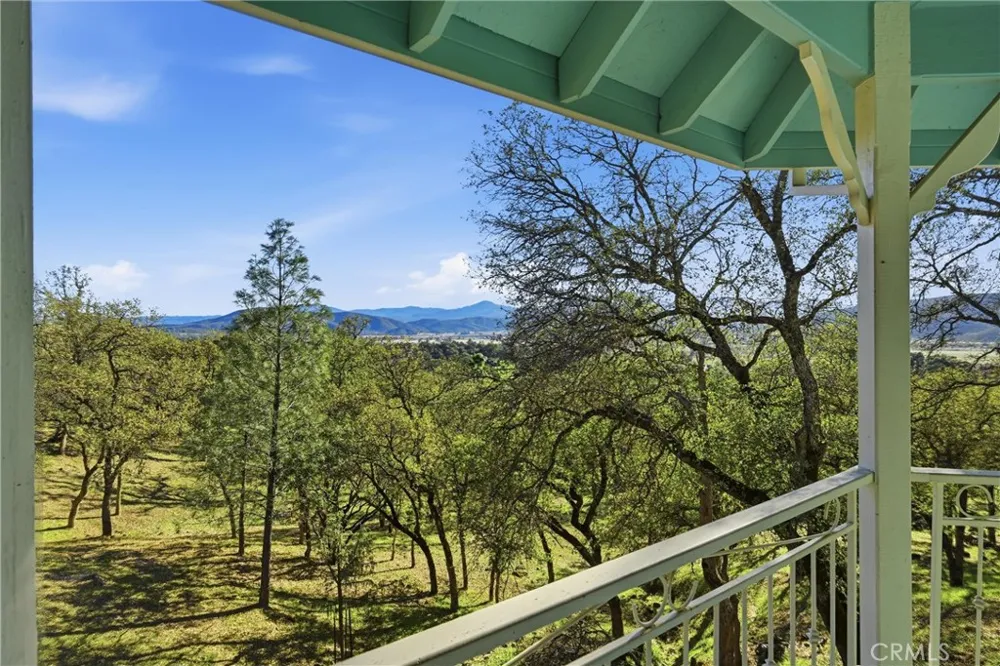 17785 Foothill Court Hidden Valley Lake, CA 95467