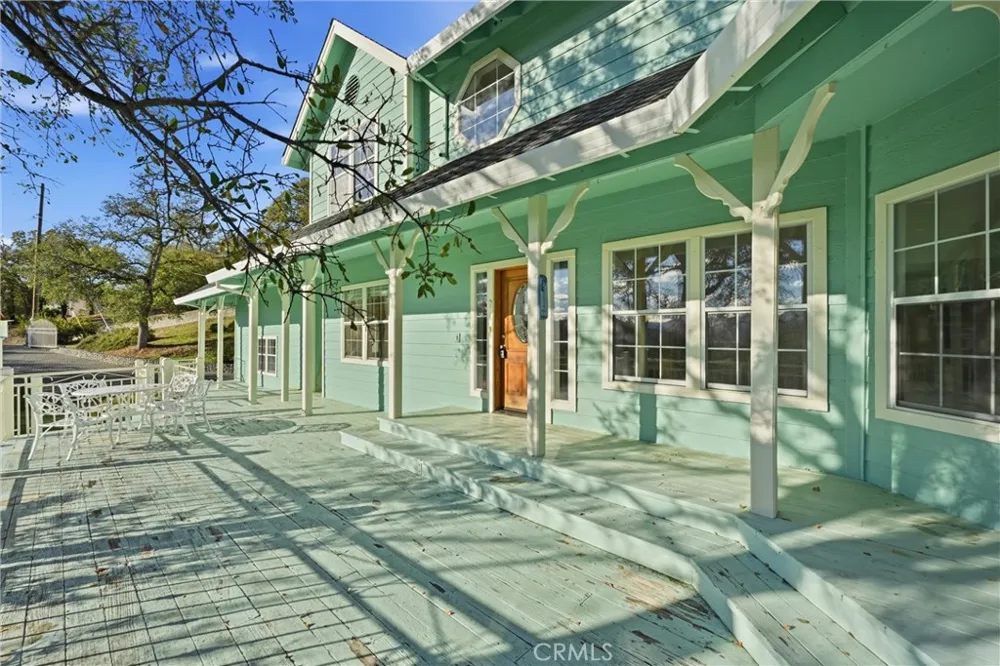 17785 Foothill Court Hidden Valley Lake, CA 95467