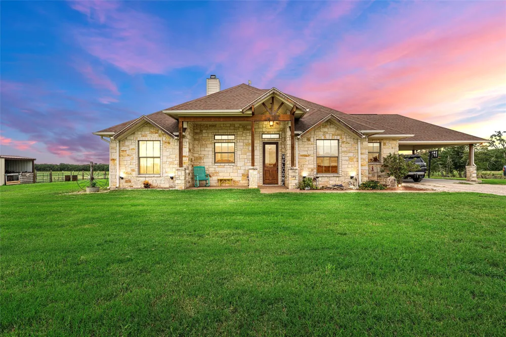 58 CR 102 ROAD Axtell, TX 76673