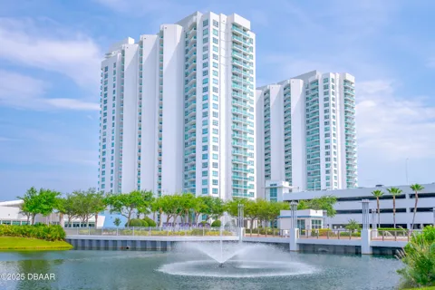 231 Riverside Drive #1203