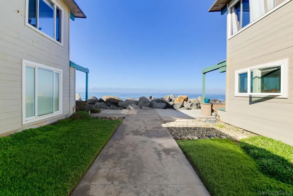 1680 Seacoast Drive Unit B #B Imperial Beach, CA 91932