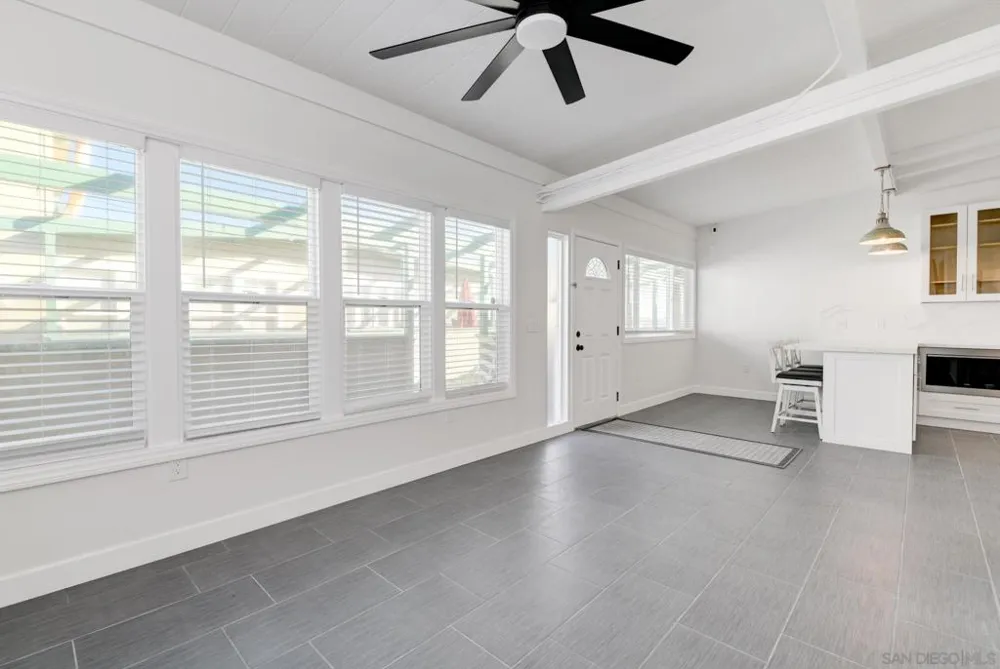 1680 Seacoast Drive Unit B #B Imperial Beach, CA 91932