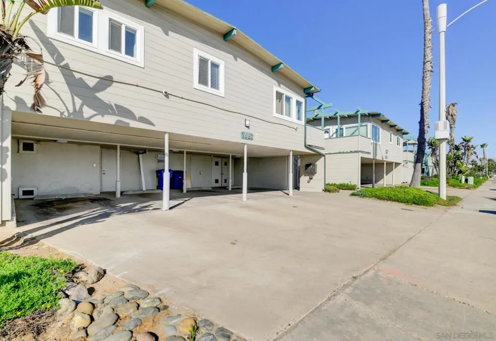 1680 Seacoast Drive Unit B #B Imperial Beach, CA 91932