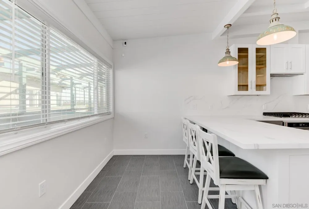 1680 Seacoast Drive Unit B #B Imperial Beach, CA 91932