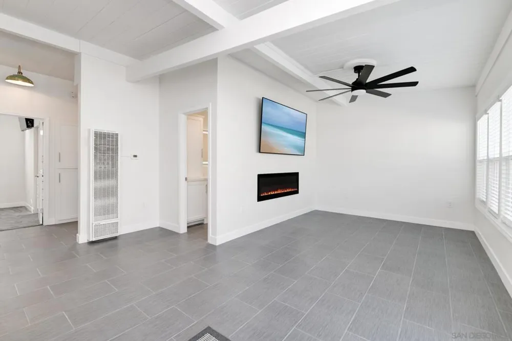 1680 Seacoast Drive Unit B #B Imperial Beach, CA 91932