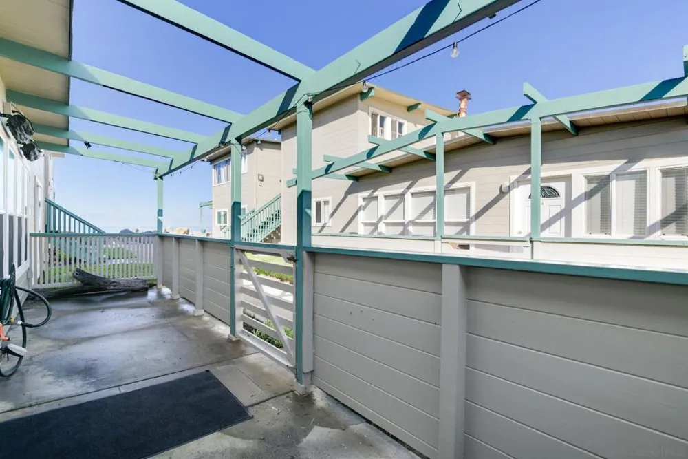 1680 Seacoast Drive Unit B #B Imperial Beach, CA 91932