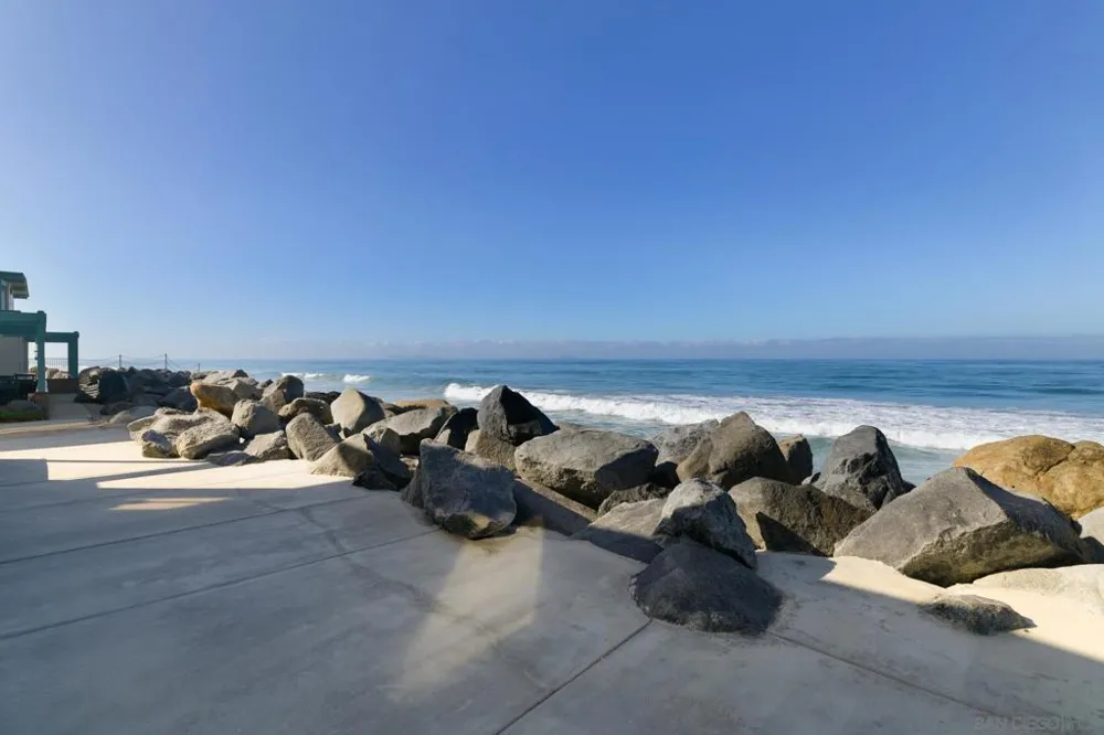 1680 Seacoast Drive Unit B #B Imperial Beach, CA 91932