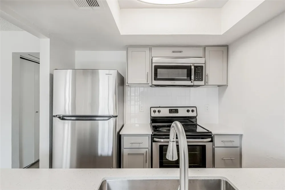 4600 West Pioneer Drive #216 Irving, TX 75061