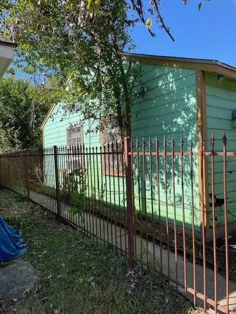 903 Bank Drive Galena Park, TX 77547