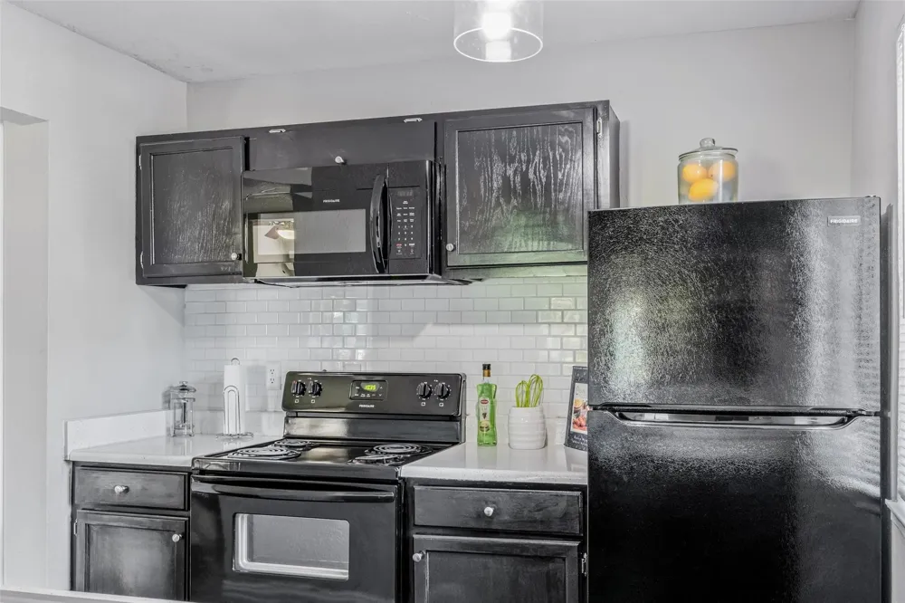 4600 West Pioneer Drive #082 Irving, TX 75061