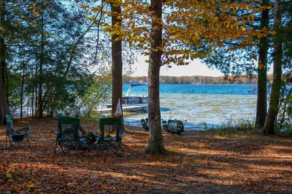 1335 W Outer Drive Long Lake Township, MI 49685