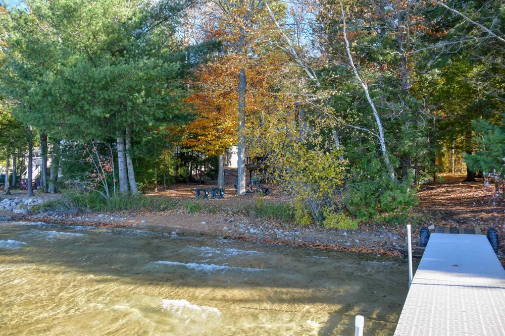 1335 W Outer Drive Long Lake Township, MI 49685