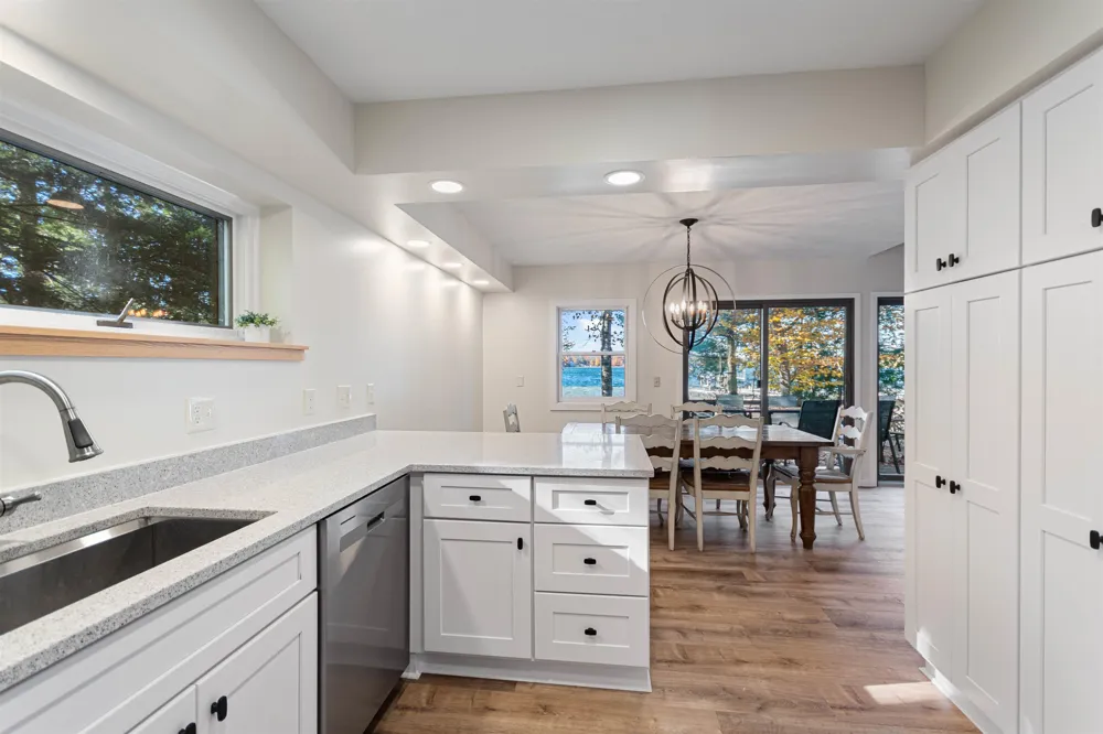 1335 W Outer Drive Long Lake Township, MI 49685