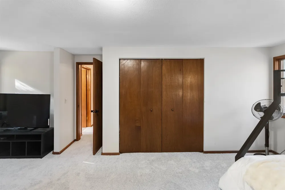 1335 W Outer Drive Long Lake Township, MI 49685