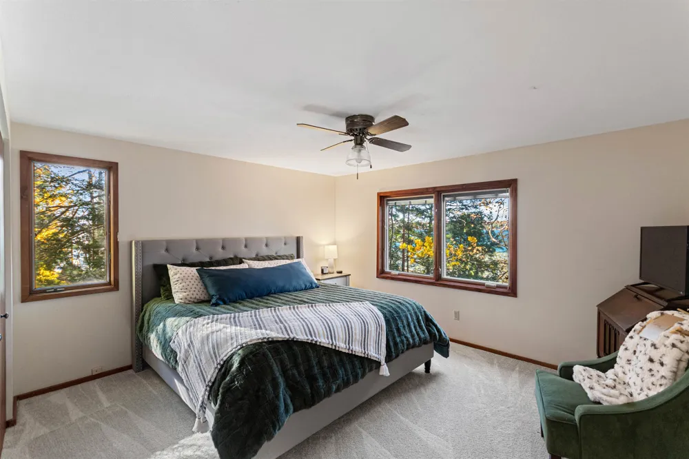 1335 W Outer Drive Long Lake Township, MI 49685