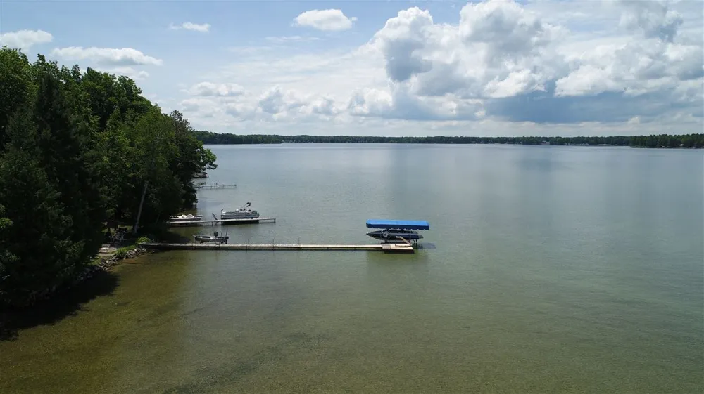1335 W Outer Drive Long Lake Township, MI 49685