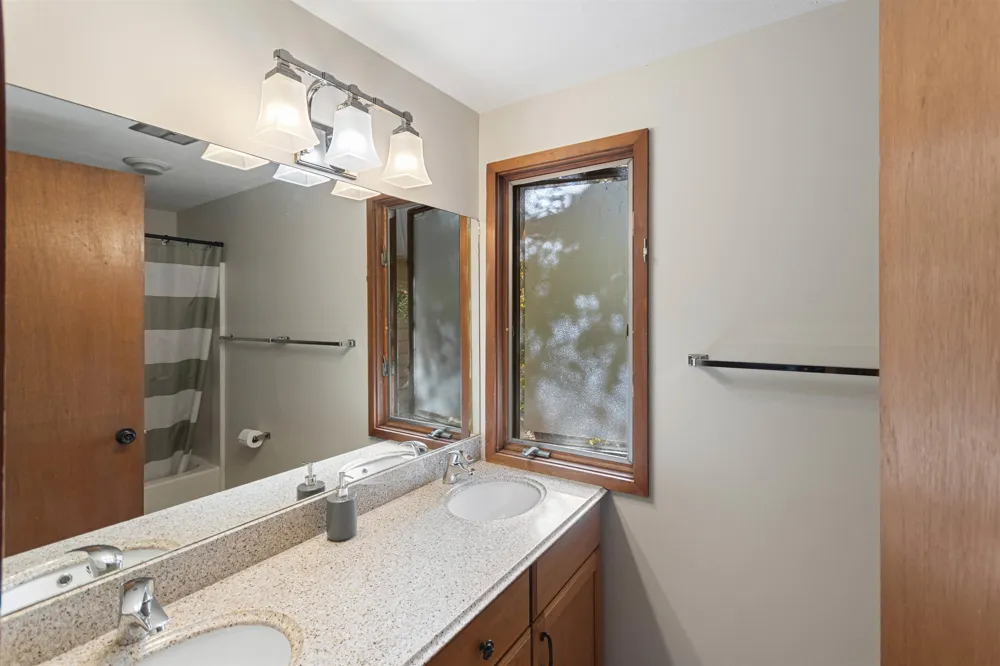 1335 W Outer Drive Long Lake Township, MI 49685