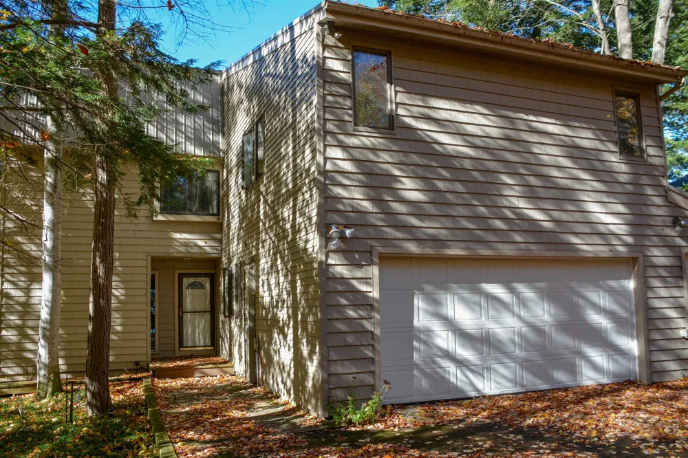1335 W Outer Drive Long Lake Township, MI 49685
