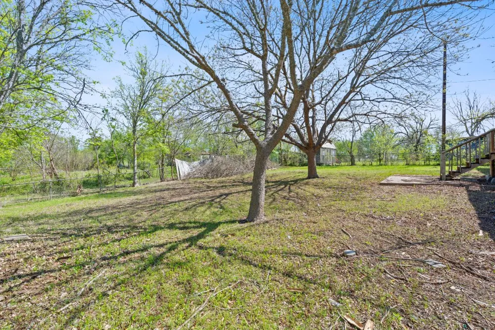 405 E Browning Street Manor, TX 78653