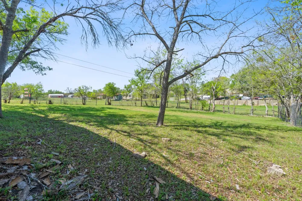 405 E Browning Street Manor, TX 78653