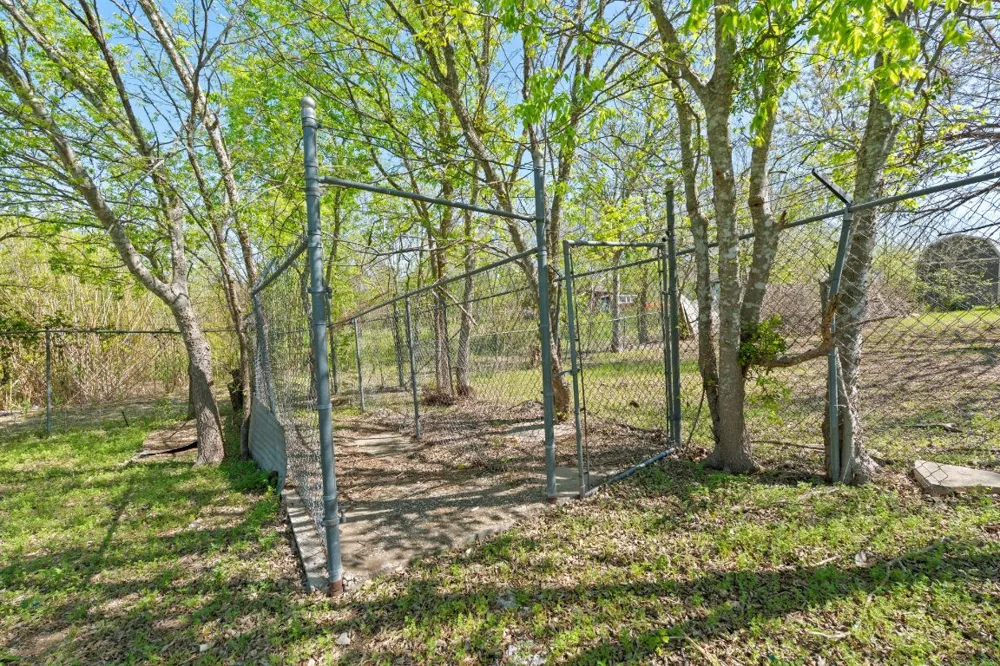 405 E Browning Street Manor, TX 78653