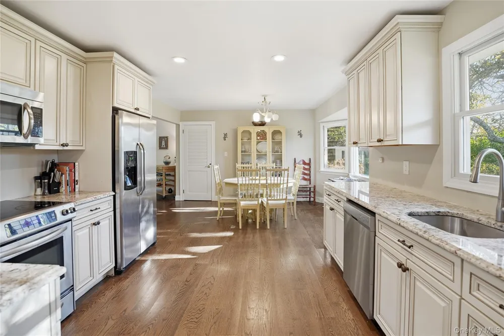 15 Club Drive Southampton, NY 11968