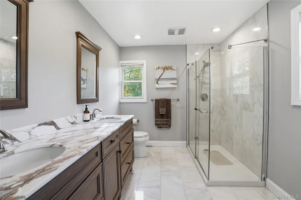 15 Club Drive Southampton, NY 11968