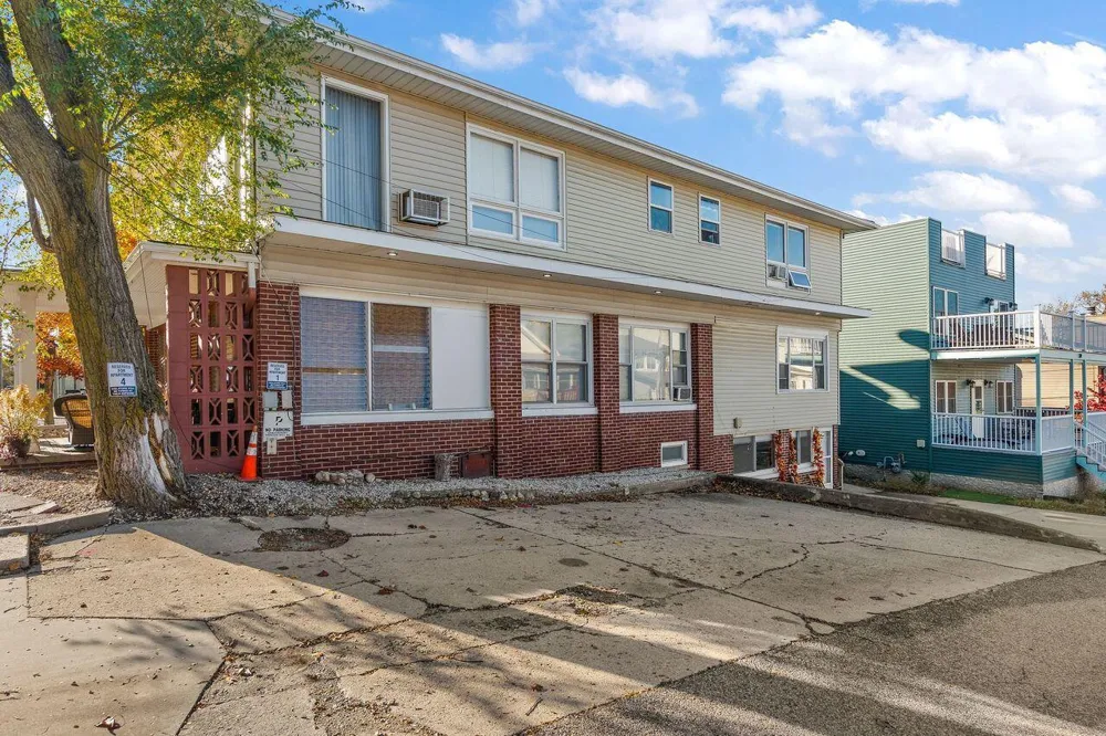 514 Lake Shore Drive Michigan City, IN 46360