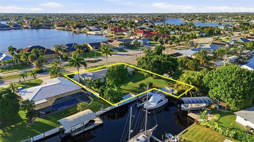 5229 PELICAN BOULEVARD Cape Coral, FL 33914