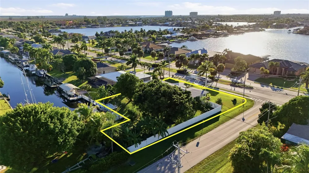 5229 PELICAN BOULEVARD Cape Coral, FL 33914