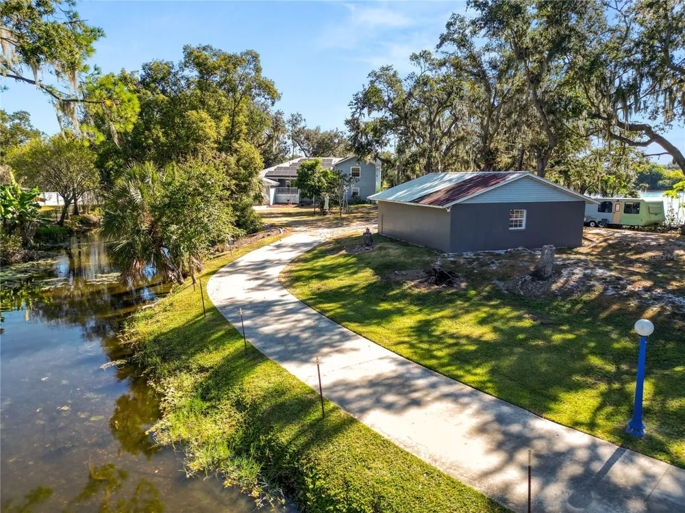 109 NE 4TH AVENUE Mulberry, FL 33860