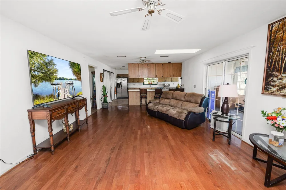 109 NE 4TH AVENUE Mulberry, FL 33860