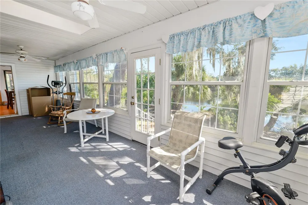 109 NE 4TH AVENUE Mulberry, FL 33860
