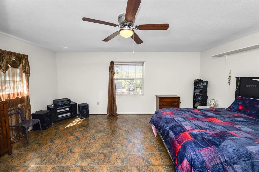 109 NE 4TH AVENUE Mulberry, FL 33860